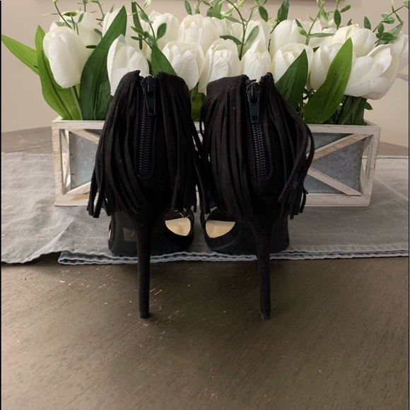 Black fringe shoes - Picture 3 of 4